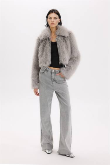 Regular Fit Cepli Fermuarlı Kısa Suni Kürk Ceket Mont