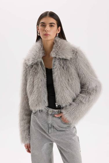 Regular Fit Zippered Faux Fur Jacket