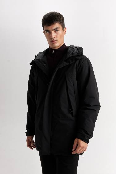 Regular Fit Kapüşonlu Fermuarlı Cepli Mont