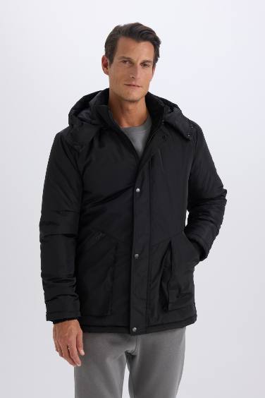 Regular Fit Çıkarılabilir Kapüşonlu Fermuarlı Çıtçıtlı Cepli Mont