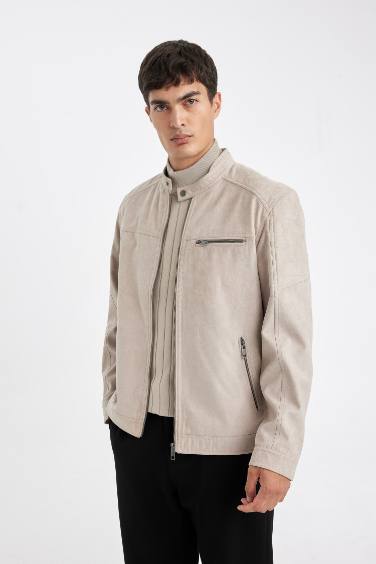 جاكيت سليم فيت بياقة عالية وجيب