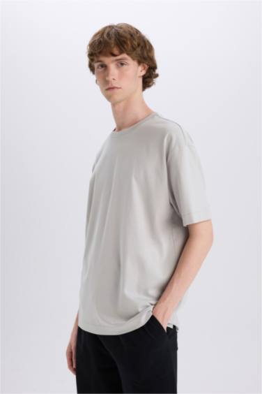 Футболка Boxy Fit с круглым вырезом и коротким рукавом