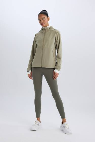 Defactofit Su İtici Regular Fit Kapüşonlu Fermuarlı Cepli Esnek Dokulu Mevsimlik Baharlık Mont