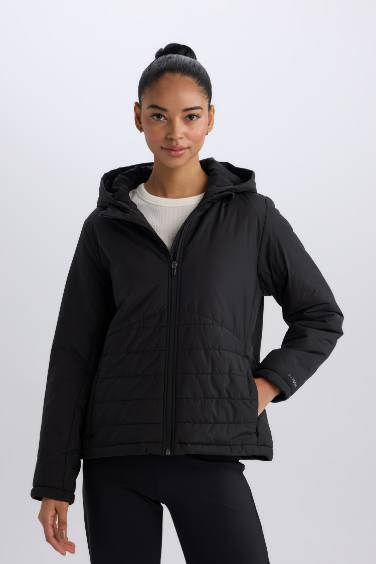 قمصلة نفخ قصة عادية بغطاء للرأس مقاوم للماء من DeFactoFit