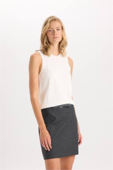 Pull sans manche en tricot basique à col rond Coupe slim