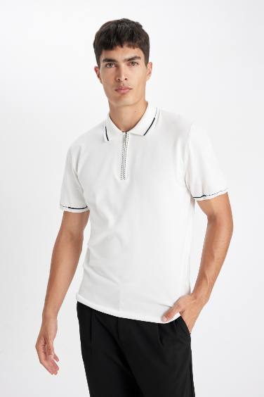 T-Shirt Polo Tricot Coupe Standard à Manches Courtes