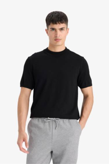 Standard Fit Crew Neck Knitwear T-Shirt