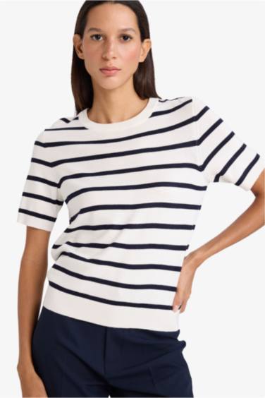 Regular Fit Bisiklet Yaka Çizgili Kısa Kollu Triko Kazak