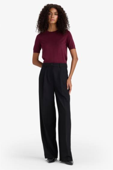 Трикотажный свитер Regular Fit с круглым вырезом и коротким рукавом