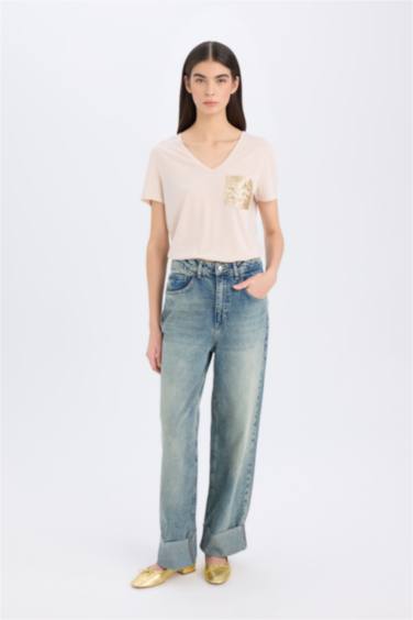 تيشيرت نص ردن قصة مريحة بياخة V