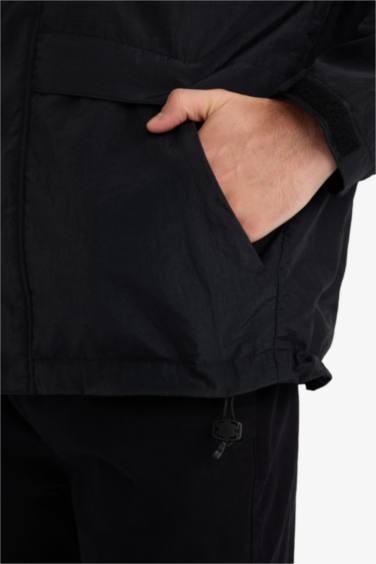 REGULAR FIT Su İtici Kapüşonlu Yağmurluk - Görsel 4