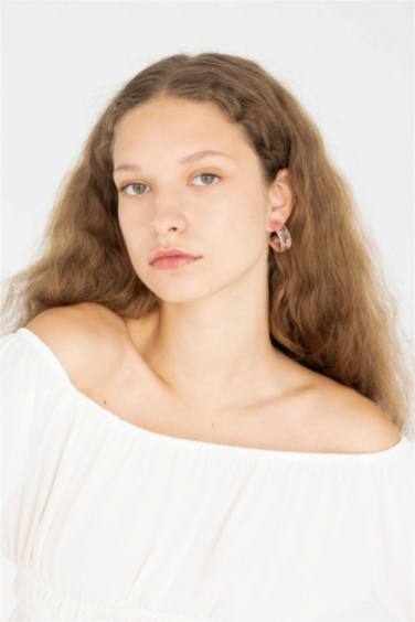 Woman 2 Piece Colorful Earrings