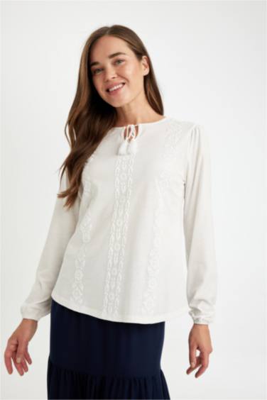 Regular Fit Bisiklet Yaka Bağlamalı Flamlı Pamuk Uzun Kollu Tişört