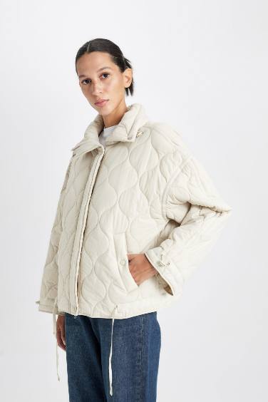 Su Geçirmez İnce Mevsimlik Mont Polo Yaka Kapitoneli Çıtçıtlı Fermuarlı Cepli