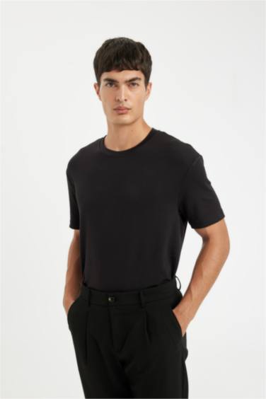 Regular Fit Crew Neck Crinkle Short Sleeve T-Shirt