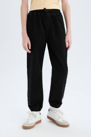 بنطلون جينز جوجر فيت برجل مطاطي