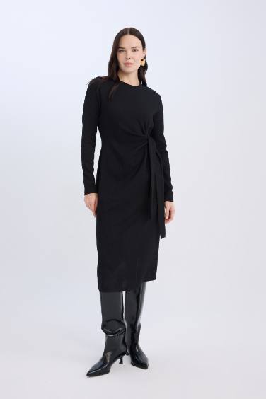 Regular Fit Basic Tied Waist Crepe Black Dress