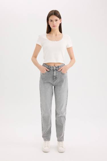 سروال جينز موم فيت بخصر عادي