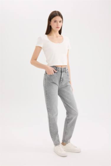 سروال جينز موم فيت بخصر عادي