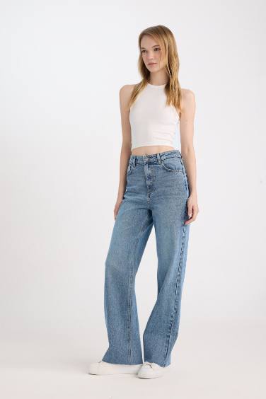 90s Wide Leg High Waist Crop Jeans