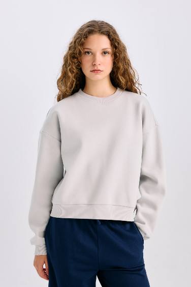 Sweatshirt Basique en tissu épais à col rond et  Coupe Régulière