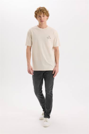 تيشيرت نص ردن قصة عادية بطبعة من الخلف من توم وجيري