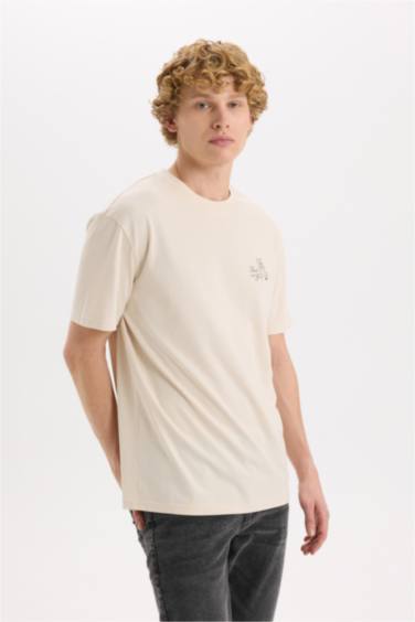 تيشيرت نص ردن قصة عادية بطبعة من الخلف من توم وجيري