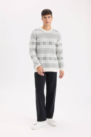 Standart Fit Yılbaşı Temalı Bisiklet Yaka Triko Kazak