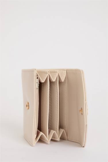 Woman Faux Leather Wallets