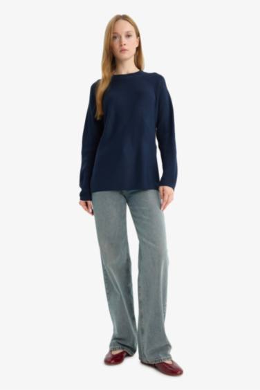 بلوفر قصة عادية برقبة مستديرة