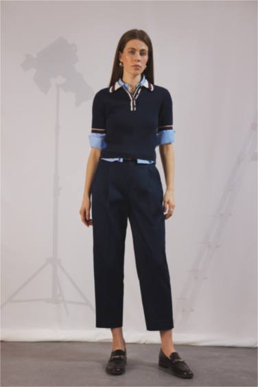 Брюки Tapered Fit с высокой талией и укороченными штанинами