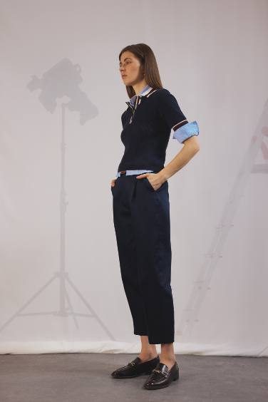 Брюки Tapered Fit с высокой талией и укороченными штанинами