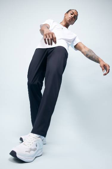 DeFactoFit Slim Fit Dar Kesim Standart Paça Multifonksiyonel Ultrastrech Sporcu Jogger