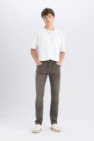 Sergio Regular Fit Regular Waist Straight Leg Jeans