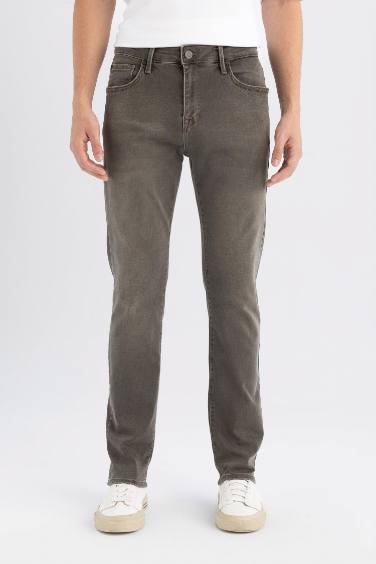 Sergio Regular Fit Regular Waist Straight Leg Jeans