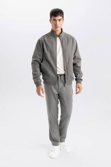 Slim Fit Dar Kesim Dik Yaka Astarlı Fermuarlı Cepli Mevsimlik Baharlık Mont