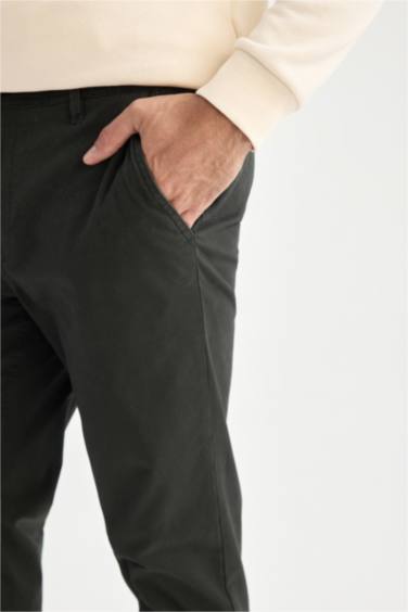 بنطلون سادة تشينو برجل عادي