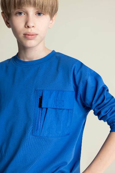 Boy Oversize Fit Crew Neck Long Sleeve T-Shirt
