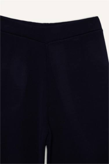 سروال قصة عادية