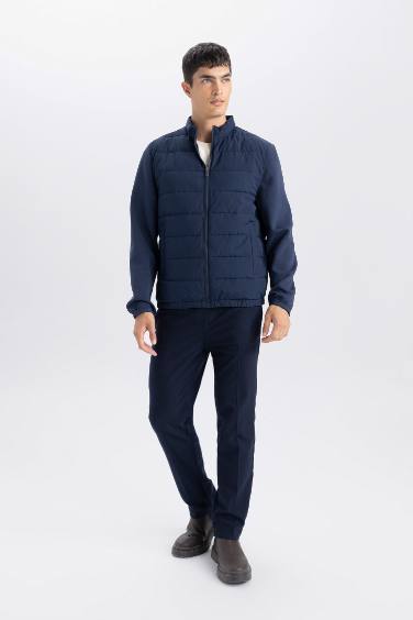 جاكيت دودون سليم فيت بياقة عالية