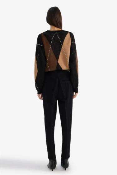 Брюки с высокой талией прямыми штанинами и двумя карманами