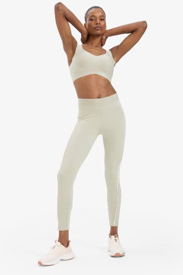 ليجن رياضي كاكي فاتح من DeFactoFit