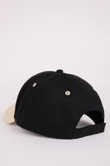 Man Label Printed Woven Baseball Cap