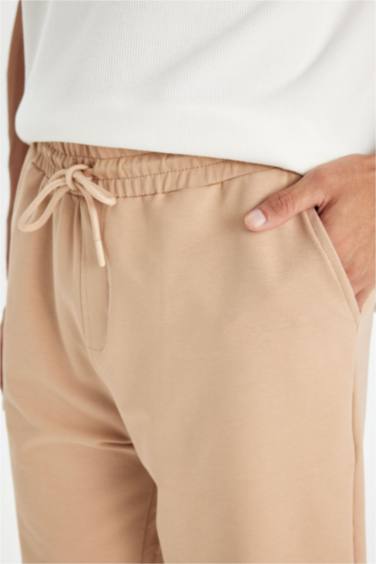 شورت قصة عادية بجيب