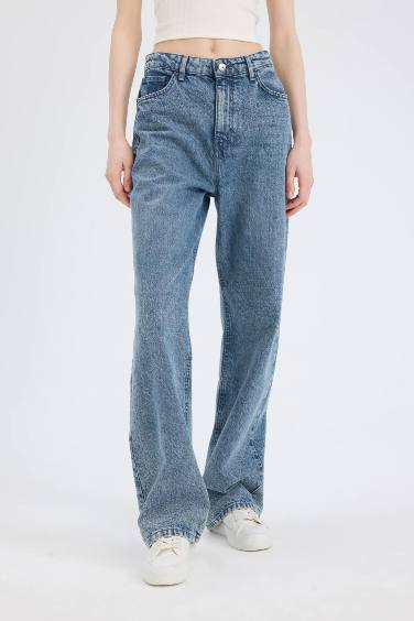 90's Wide Leg High Waist Straight Leg Washed Jeans