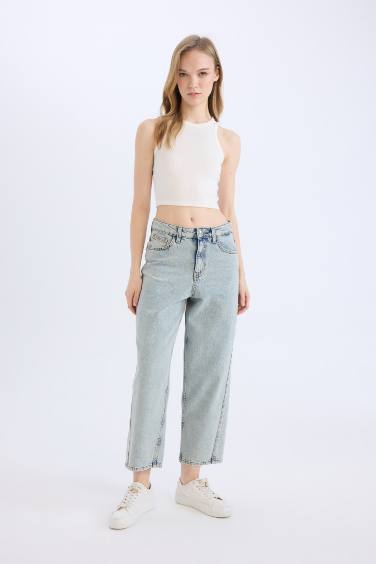 Carrot Fit High Waist Straight Leg Jeans