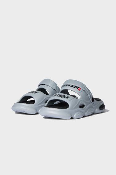 Man Flat Sole Sandals