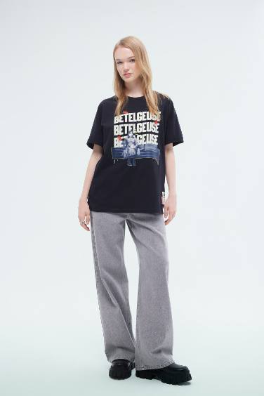 Beetlejuice Oversize Fit Crew Neck Printed T-Shirt