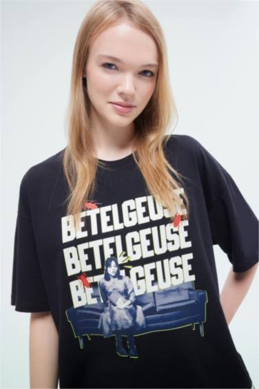 Beetlejuice Oversize Fit Crew Neck Printed T-Shirt