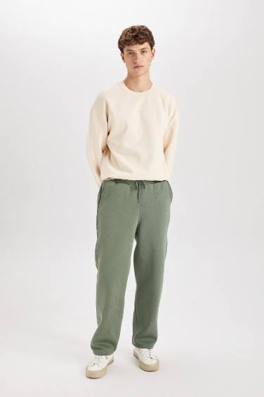 Штаны свободного кроя из плотной ткани